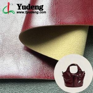 Material em couro PU vermelho para bolsas e malas (bolsas de mão, mochilas, malas de viagem, etc.)